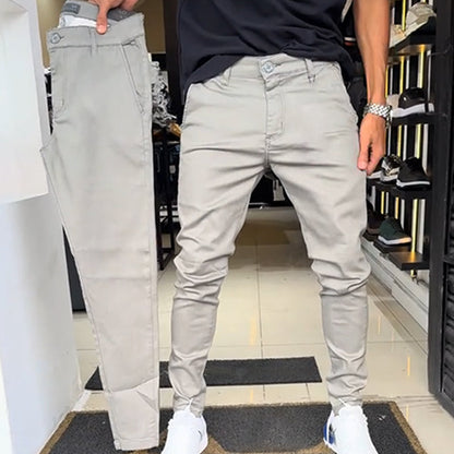 ✨Herrebukser i slim fit i ensfarvet design👖