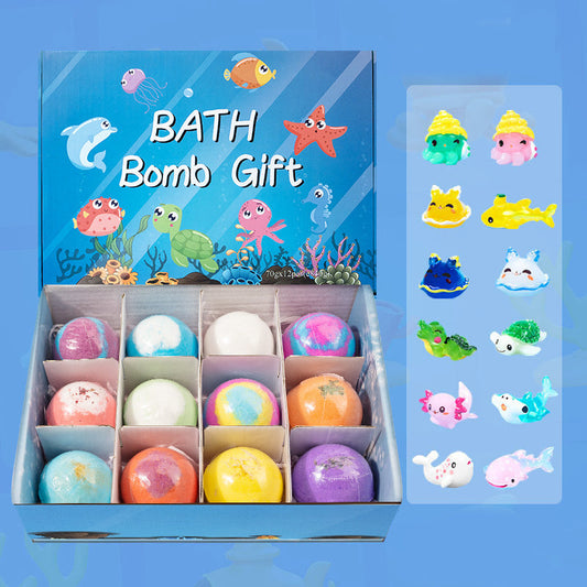 🎉🧼 Fizzy Fun 50 % rabat 🛁🌈 12-delt gaveæske med badebomber til børn – farverige, hudvenlige badebomber med overraskelseslegetøj indeni. Perfekt som festgaver eller til det daglige bad!
