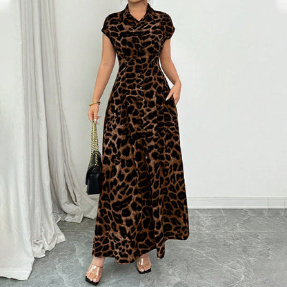 👗 60 % RABAT NU! 🐆 Elegant damekjole med leopardmønster og revers – Chic og flatterende – Markant stil – perfekt til fester eller til et selvsikkert hverdagslook ✨