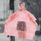 🌧️ KØB 1, FÅ 1 GRATIS 🎁 – Bærbar Kompakt Regnjakke – Vandtæt – Slidstærk – Komfortabel – Nem at Bruge – Til Rygsæk, Taske & Handskerum ☔🧥✨