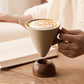 ☕🍂 NU: 50% RABAT I BEGRÆNSET TID – Rustik Keramisk Kaffekop – Unik Matglasur – Vintage Design – Træhåndtag – Alsidig – Perfekt Gave til Kaffeelskere 🪵✨🛡️